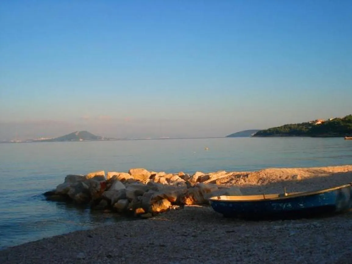 Apartment In Slatine With Sea View, Balcony, Air Conditioning, Wifi 5130-1